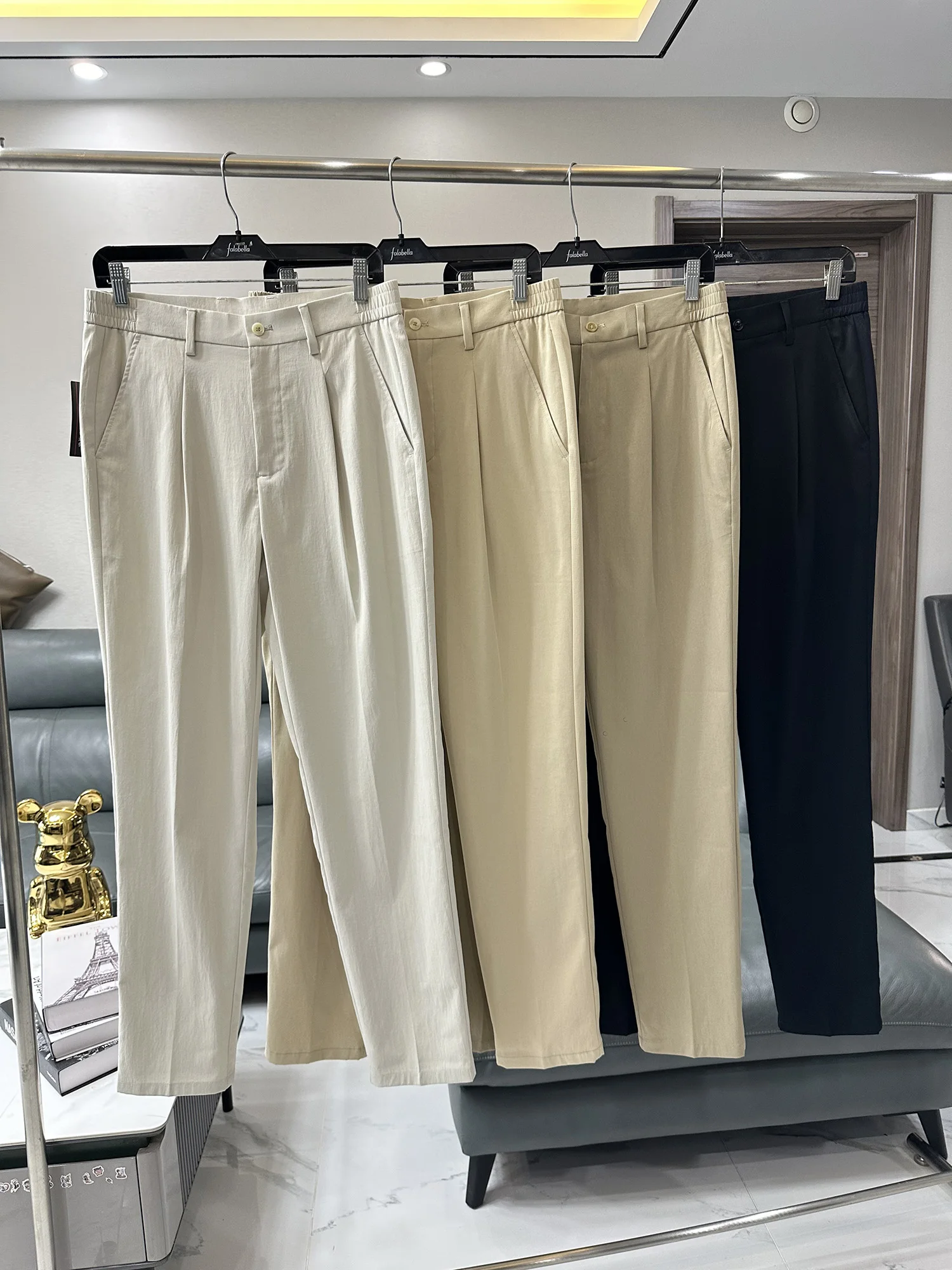 Italian Style Men's Business Casual Pants Breathable Lightweight Straight Leg Spring Summer Comfortable Polyester F...
Italian Style Men's Business Casual Pants Breathable Lightweight Straight Leg Spring Summer Comfortable Polyester F...