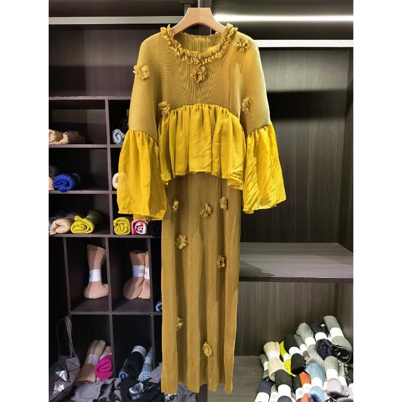 Miyake Pleated Dresses Plisse 2026 Wooden Earring Flared Sleeve Pleats Dress Women Design Sense Spring New Floral Midi Dresses
Miyake Pleated Dresses Plisse 2026 Wooden Earring Flared Sleeve Pleats Dress Women Design Sense Spring New Floral Midi Dresses