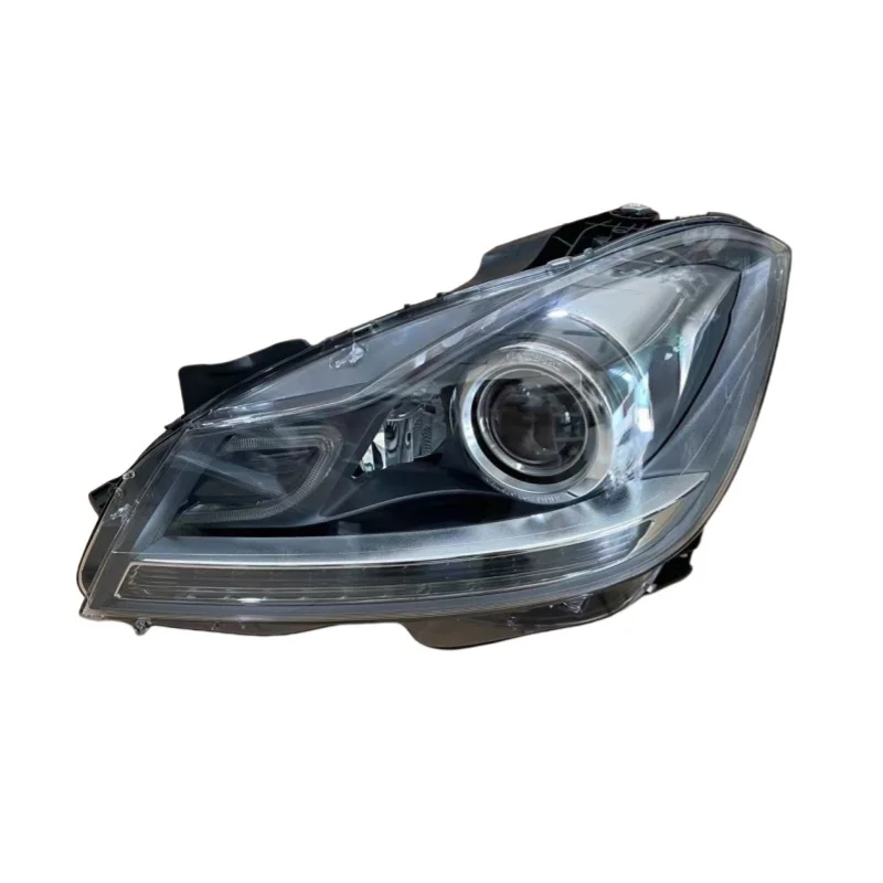 Подходит для Mercedes-Benz W204 2011-2014 C-класса ксеноновые фары, адаптивные рулевые фары с серой подошвой
Подходит для Mercedes-Benz W204 2011-2014 C-класса ксеноновые фары, адаптивные рулевые фары с серой подошвой
