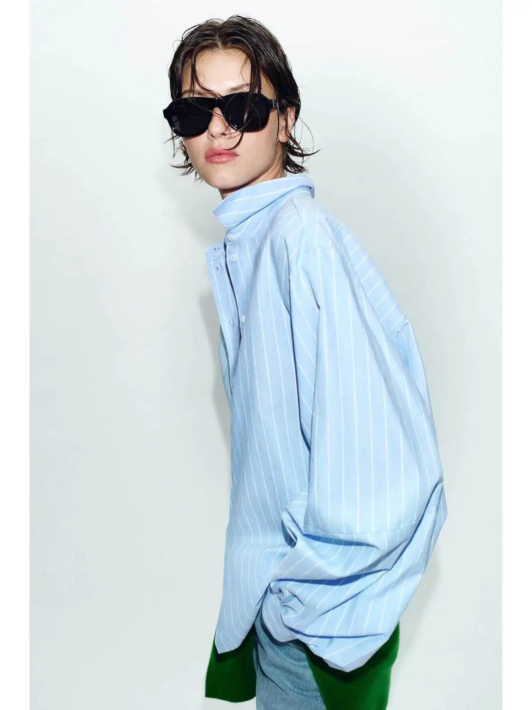 Casual Long Sleeve Bubble Shirt with Button Cuff Striped Loose Fit Women's Comfortable Breathable Spring Seasonal Fashion
Casual Long Sleeve Bubble Shirt with Button Cuff Striped Loose Fit Women's Comfortable Breathable Spring Seasonal Fashion