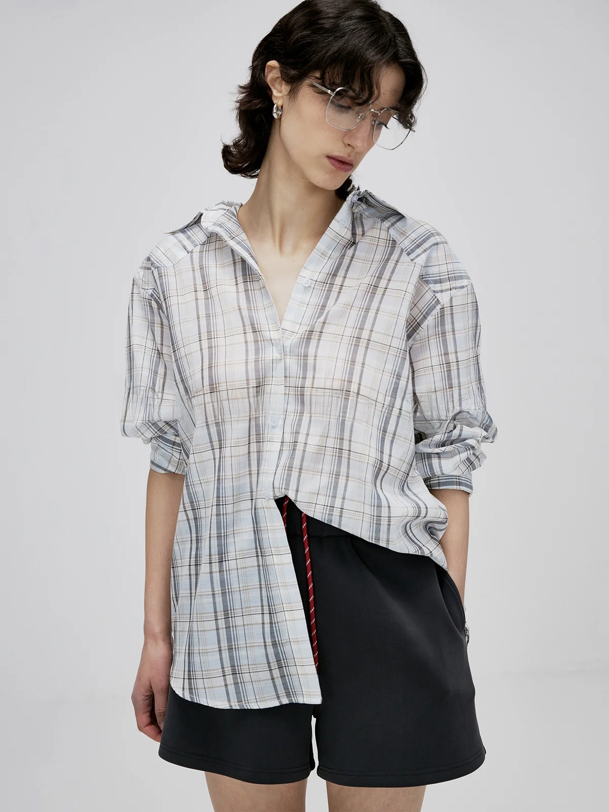 Теплая женская рубашка в клетку свободного кроя с длинным рукавом, летняя верхняя одежда, винтажный дизайн, с отложным воротником, на пуговицах, из смесового хлопка
Теплая женская рубашка в клетку свободного кроя с длинным рукавом, летняя верхняя одежда, винтажный дизайн, с отложным воротником, на пуговицах, из смесового хлопка