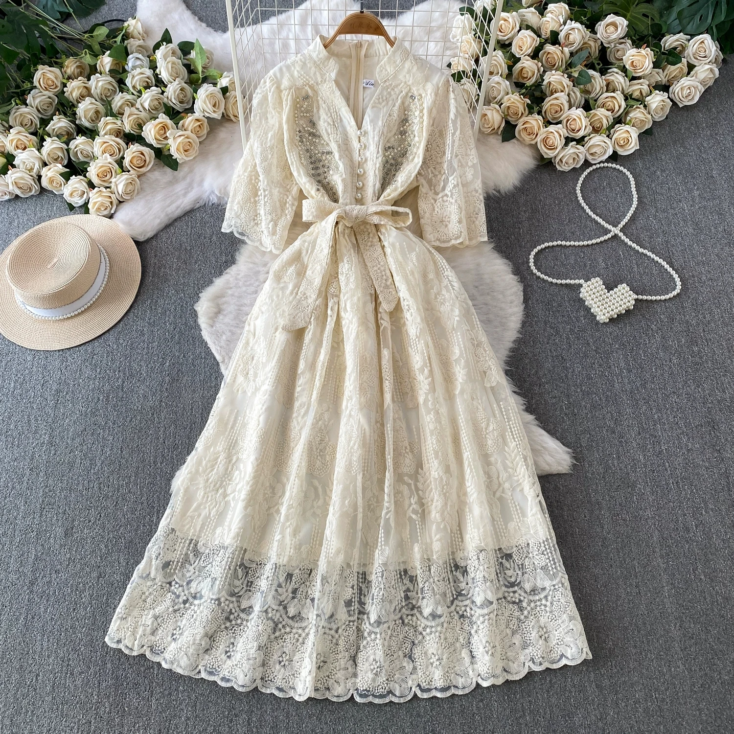 Elegant V-Neck Lace Flower Embroidery Mesh Dress for Women Summer Short Sleeve Crystal Beaded Pearl Button Long Vintage Party Dr
Elegant V-Neck Lace Flower Embroidery Mesh Dress for Women Summer Short Sleeve Crystal Beaded Pearl Button Long Vintage Party Dr