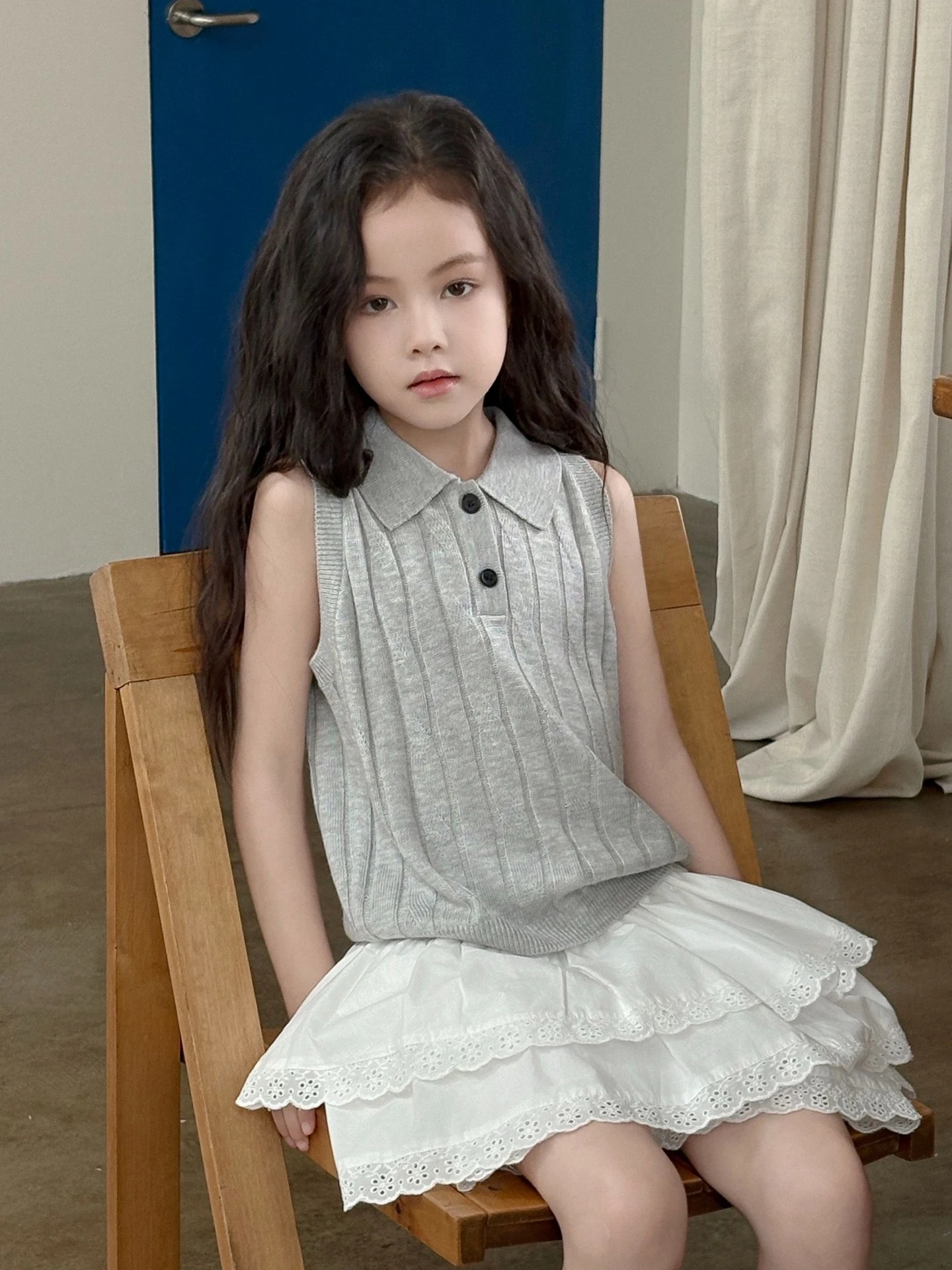 Girls Summer Outfit Set Knitted Casual Half-length Skirt with Collar Vest Two-piece Ensemble Children's Clothing School Gift
Girls Summer Outfit Set Knitted Casual Half-length Skirt with Collar Vest Two-piece Ensemble Children's Clothing School Gift