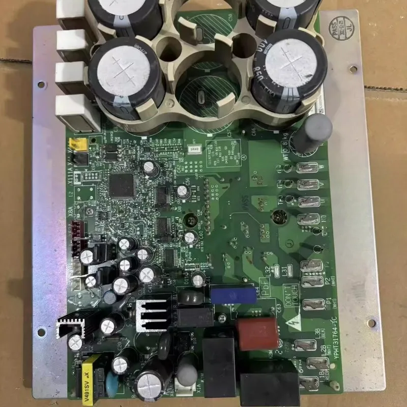 Parts are suitable for Daikin central air conditioner accessories PC1133-51 (B) frequency conversion bo
Parts are suitable for Daikin central air conditioner accessories PC1133-51 (B) frequency conversion bo