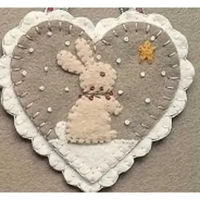 Набор «сделай сам», подарок, рождественское детское шитье, развивающие игрушки, предварительно вырезанный фетр из смеси шерсти, праздничный комплект с сердечками, рождественский фетр
Набор «сделай сам», подарок, рождественское детское шитье, развивающие игрушки, предварительно вырезанный фетр из смеси шерсти, праздничный комплект с сердечками, рождественский фетр