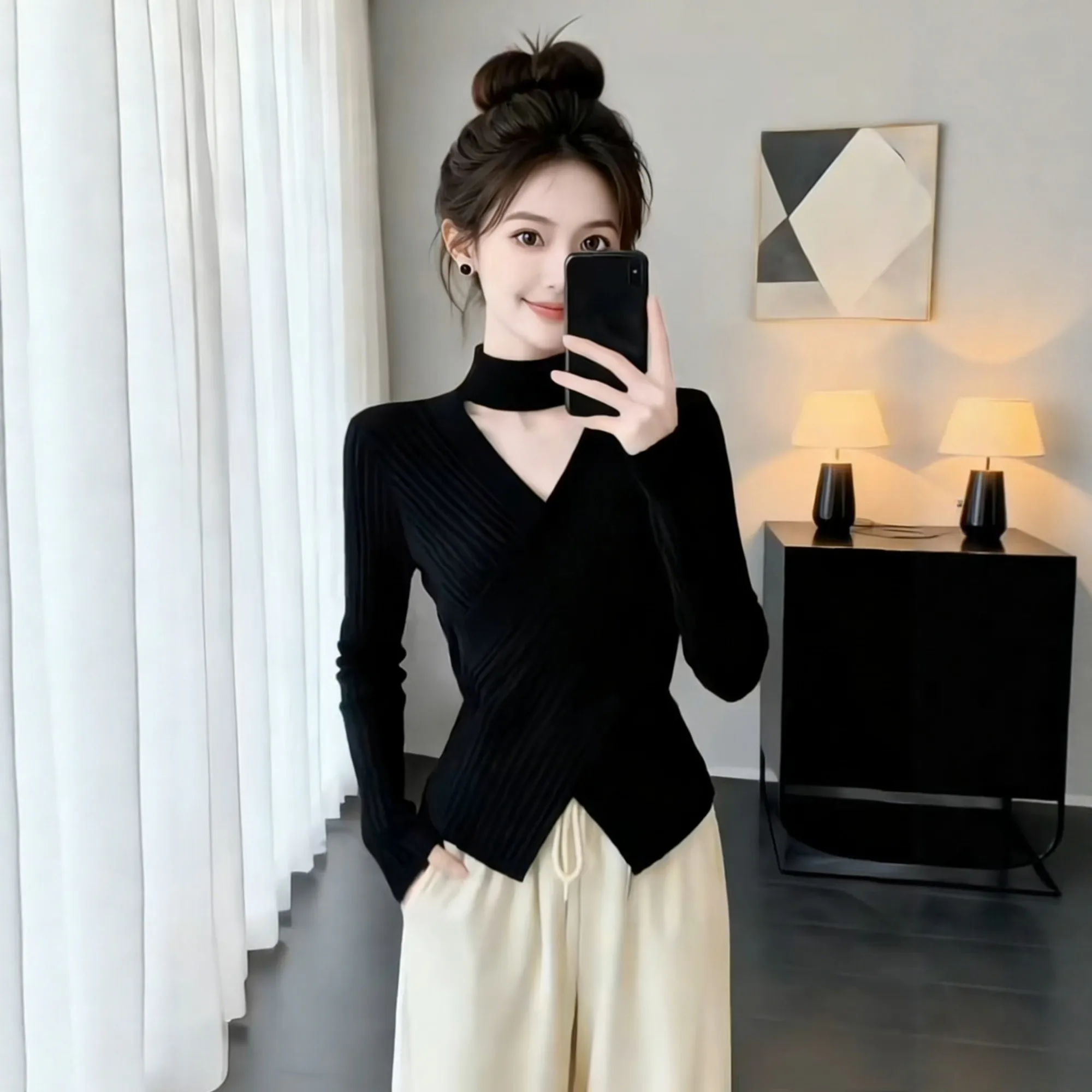 Elegant Black Off-Shoulder Knitted Sweater Women's Slim Fit High Collar Base Layer Inner Winter Top Casual Style Soft Fabric
Elegant Black Off-Shoulder Knitted Sweater Women's Slim Fit High Collar Base Layer Inner Winter Top Casual Style Soft Fabric