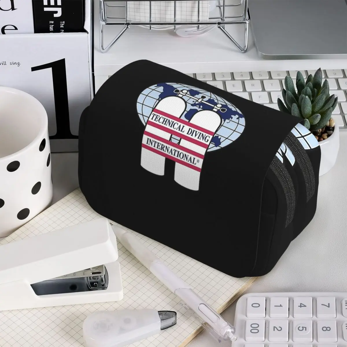 Scuba Diving DIVE Scuba Diver Gift Pencil Case for Studen School Pen Box Pencil Bag Stationery Supplies Pen Holder Bag
Scuba Diving DIVE Scuba Diver Gift Pencil Case for Studen School Pen Box Pencil Bag Stationery Supplies Pen Holder Bag