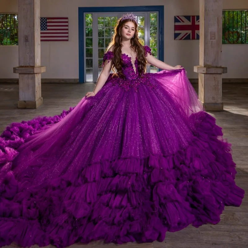 Purple Shiny Princess Quinceanera Dresses Off Shoulder Beading Crystal Applique Bow Tiered Tull Sweet 16 Dress Ball Gown Vestido
Purple Shiny Princess Quinceanera Dresses Off Shoulder Beading Crystal Applique Bow Tiered Tull Sweet 16 Dress Ball Gown Vestido
