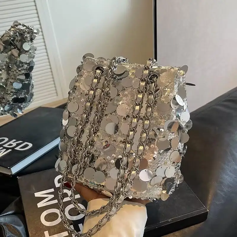 Summer fashion sequin design small Boston bags women new 2025 high-grade texture chain package all shoulder bucket bag
Summer fashion sequin design small Boston bags women new 2025 high-grade texture chain package all shoulder bucket bag