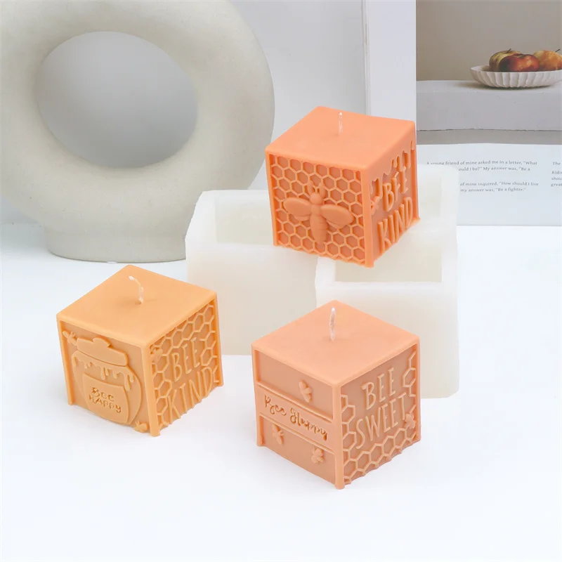 3D Honeycomb Pillar Bee Silicone Candle Mould DIY Engraved "Bee Kind" Letter Bee Jar Design Craft Home Art Decoration Gift
3D Honeycomb Pillar Bee Silicone Candle Mould DIY Engraved "Bee Kind" Letter Bee Jar Design Craft Home Art Decoration Gift