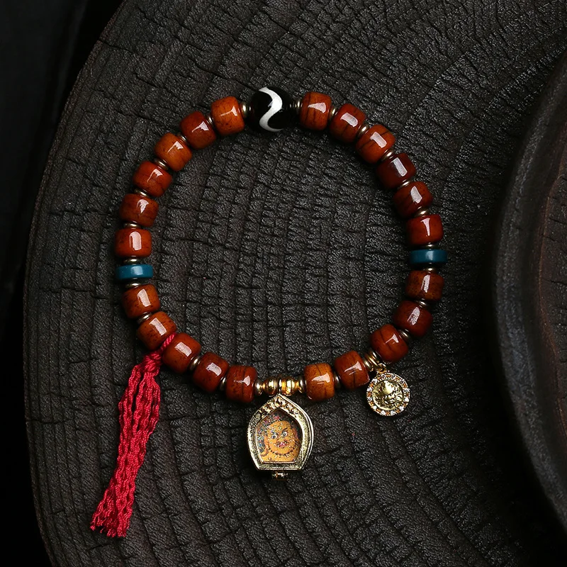 Natural Yak Bone Gua Box with Thangka Single-Strand Bracelet DIY Tibetan-Style Copper Accessories Bone Artifact Ornaments
Natural Yak Bone Gua Box with Thangka Single-Strand Bracelet DIY Tibetan-Style Copper Accessories Bone Artifact Ornaments