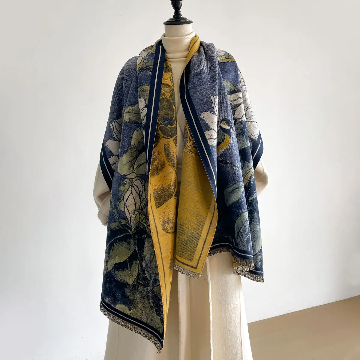2025 New Ladies Autumn Winter Double Sided Jacquard Scarf Shawl With High End Flower Design Premium Imitation Cashmere
2025 New Ladies Autumn Winter Double Sided Jacquard Scarf Shawl With High End Flower Design Premium Imitation Cashmere