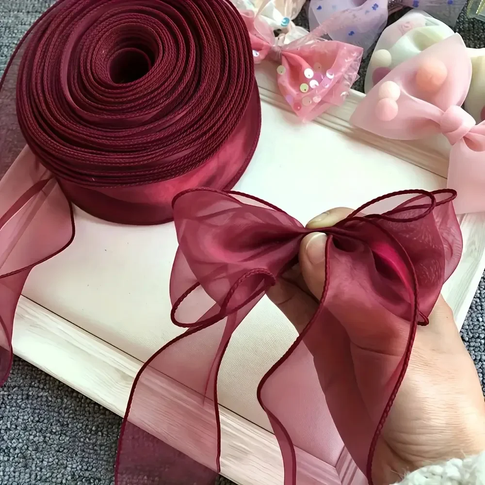 1 roll, 10 yards of velvet ribbon - Red with wavy edges - Solid-color ribbon for wedding bouquet decorations, decorative ribbon
1 roll, 10 yards of velvet ribbon - Red with wavy edges - Solid-color ribbon for wedding bouquet decorations, decorative ribbon