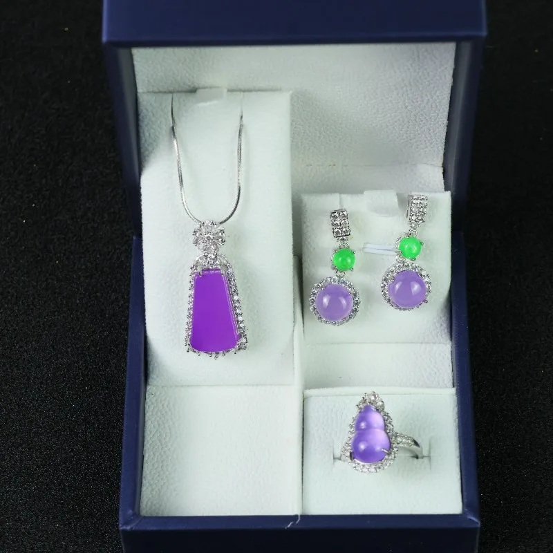 Exquisite Fashion Temperament Three-piece Set, Suitable for Daily Wear and Accessories
Exquisite Fashion Temperament Three-piece Set, Suitable for Daily Wear and Accessories