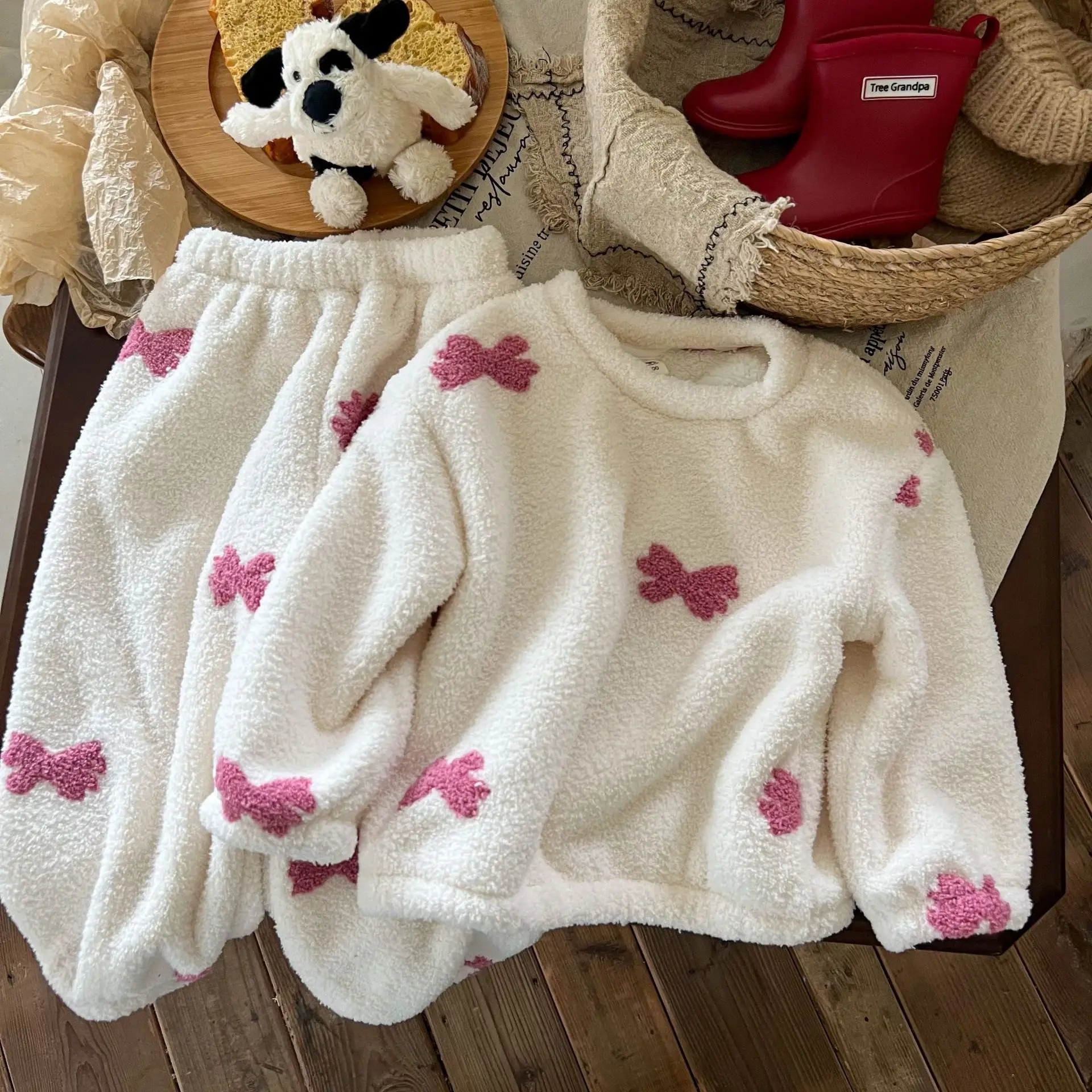 2026 Winter Clothing New Pajamas for Kids Cartoon Plush Kids Pajamas Set Boys Clothes Thick Sleepwear Set
2026 Winter Clothing New Pajamas for Kids Cartoon Plush Kids Pajamas Set Boys Clothes Thick Sleepwear Set