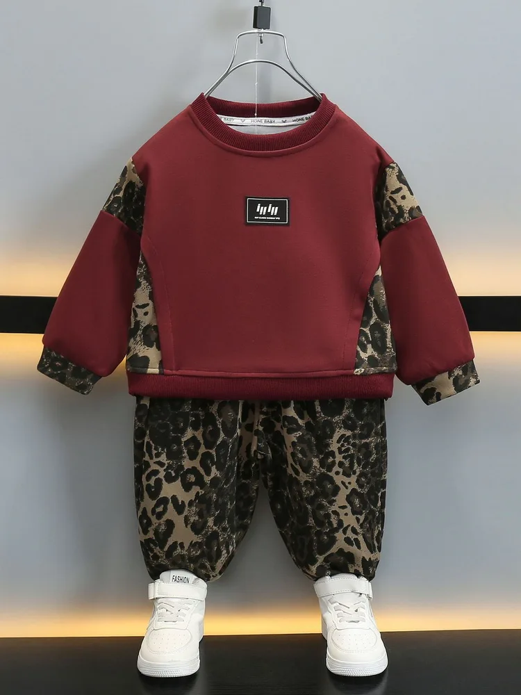 Autumn Boy Clothes Set Children Leopard Patchwork Sweatshirts and Leopard Pants 2Piece Suit Kids Tracksuit 2-10Year Teen Outfits
Autumn Boy Clothes Set Children Leopard Patchwork Sweatshirts and Leopard Pants 2Piece Suit Kids Tracksuit 2-10Year Teen Outfits
