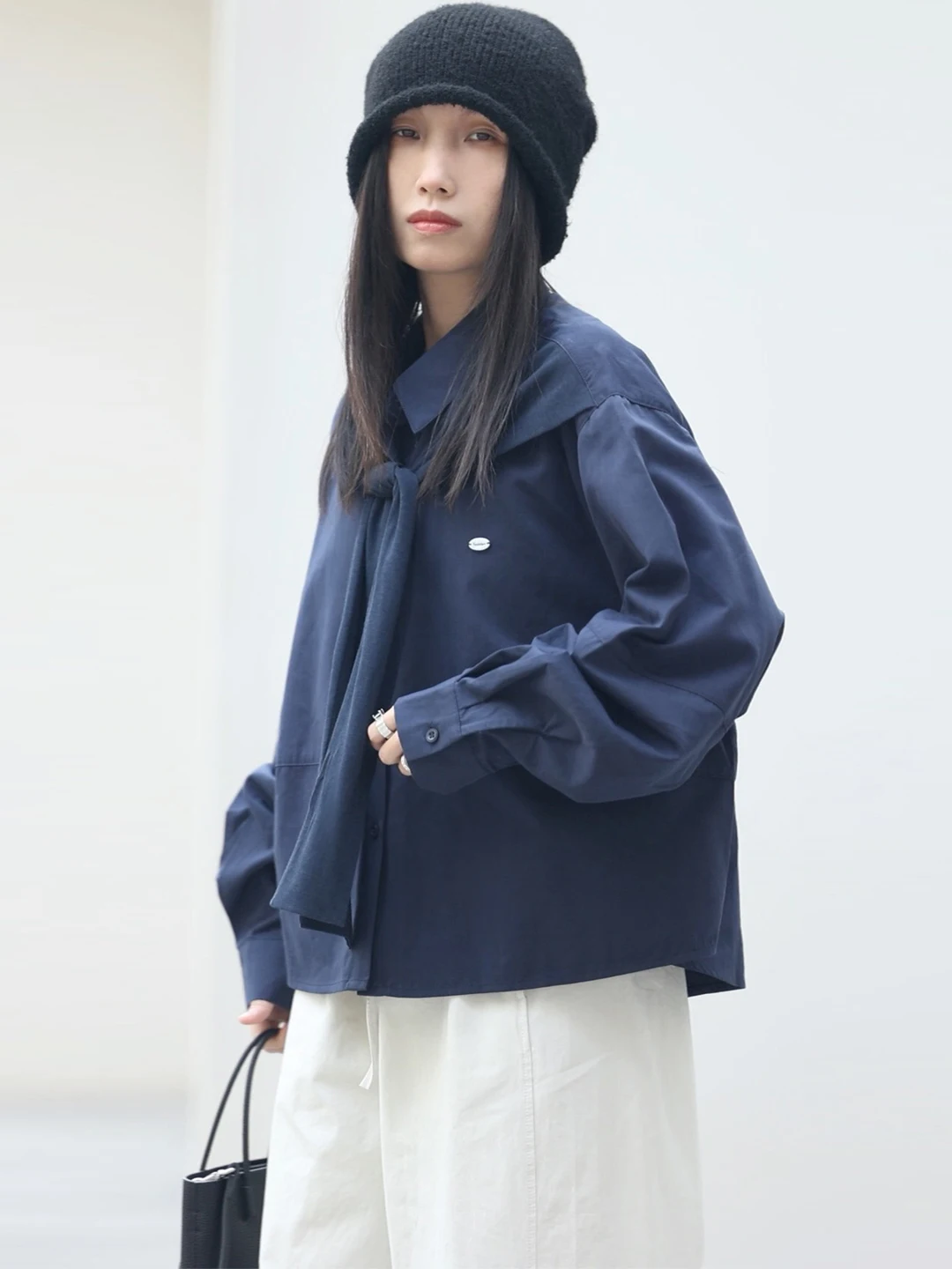 Cotton Sun Protection Top in Indigo Color Casual Loose Fit Artistic Design Short Length Comfortable Breathable Women's Shirt
Cotton Sun Protection Top in Indigo Color Casual Loose Fit Artistic Design Short Length Comfortable Breathable Women's Shirt