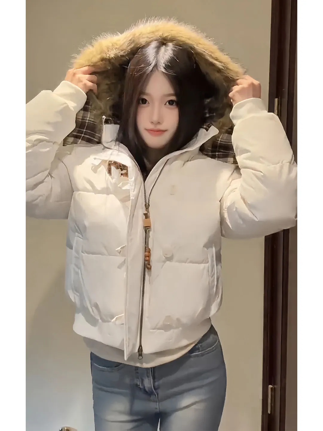 Корейский теплый меховой воротник с капюшоном и застежкой на талии из хлопка, супер красивый модный уникальный маленький ко...
Корейский теплый меховой воротник с капюшоном и застежкой на талии из хлопка, супер красивый модный уникальный маленький ко...