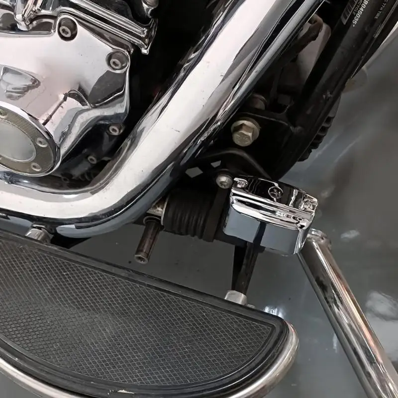 High Efficiency Rear Brake Main Cylinder Cover For Enhanced Motorcycle Braking R6FB