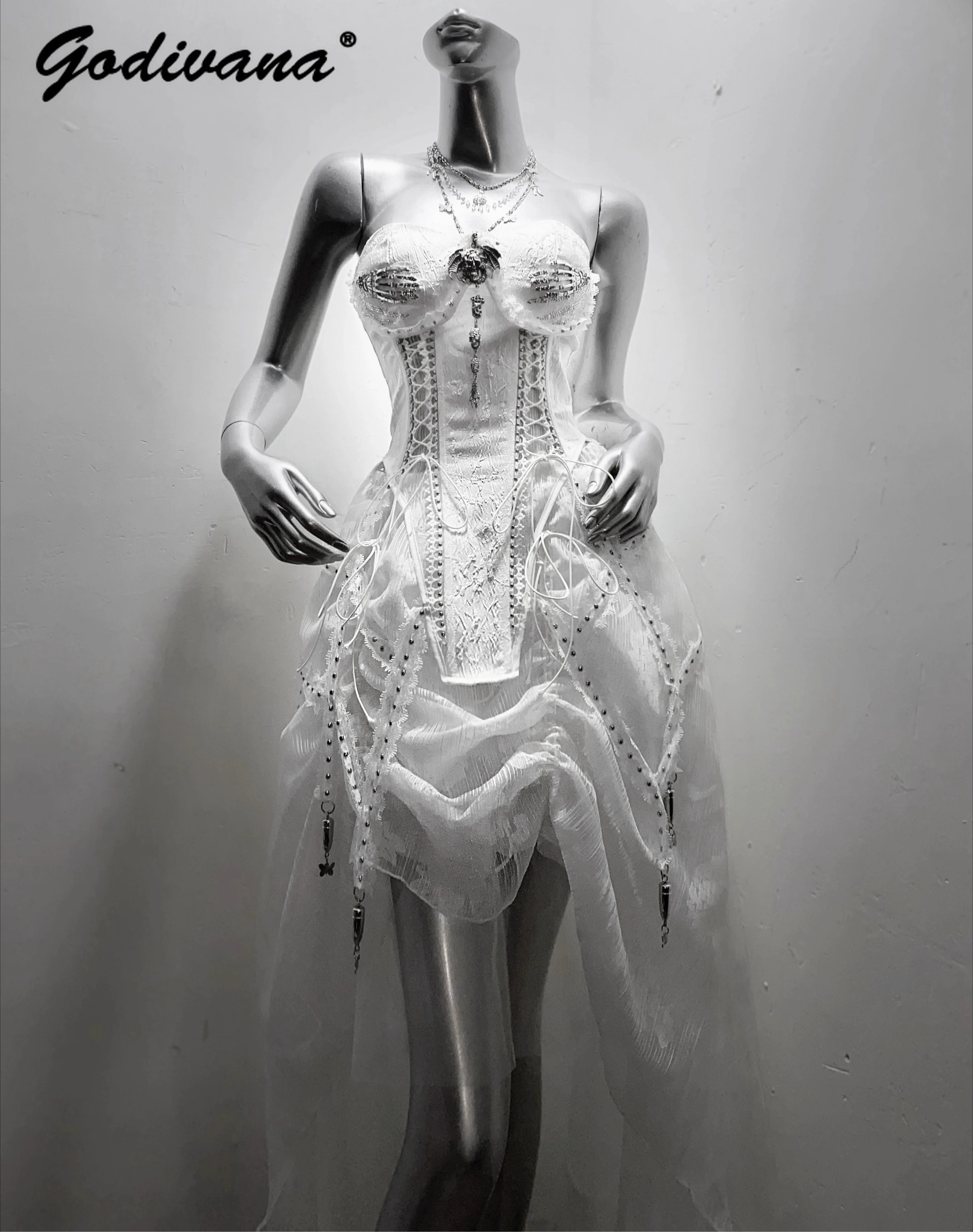 Heavy Industry Handmade White Dark Gothic Strap Drawstring Corset Birdcage Tube Top Lace Trailing Skirt Women's Punk Outfits
Heavy Industry Handmade White Dark Gothic Strap Drawstring Corset Birdcage Tube Top Lace Trailing Skirt Women's Punk Outfits