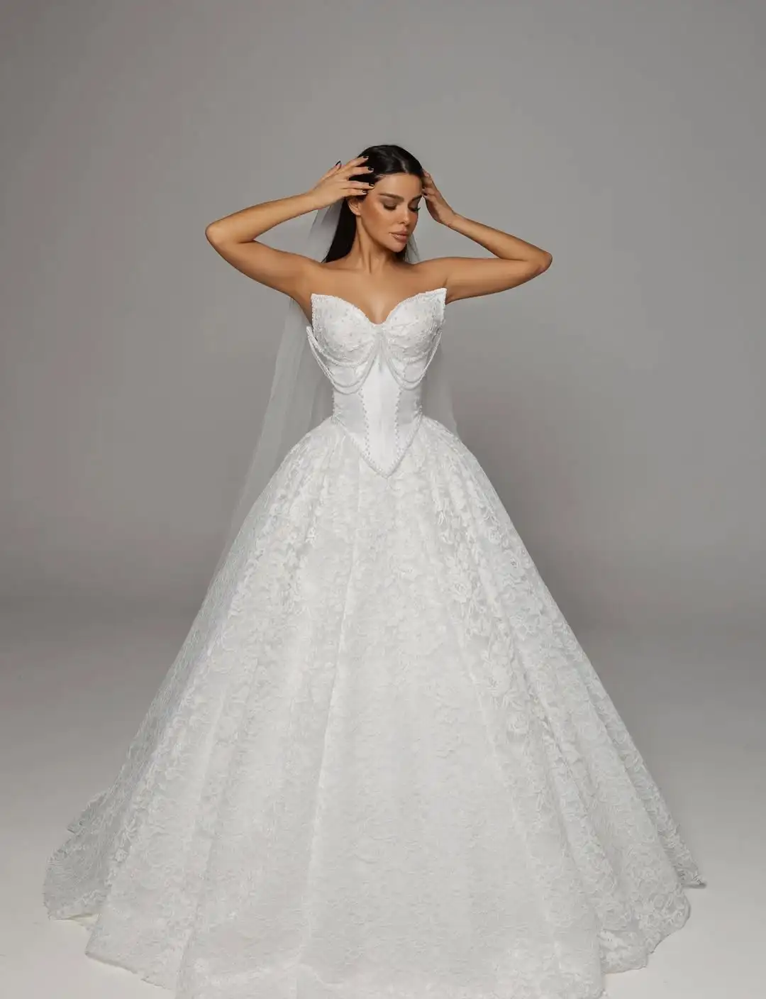 Sexy Strapless Lace Wedding Dress Sweetheart Ball Gown Puffy Princess Bridal Dress Court Train Vestido De Novia Robe De Mariée
Sexy Strapless Lace Wedding Dress Sweetheart Ball Gown Puffy Princess Bridal Dress Court Train Vestido De Novia Robe De Mariée