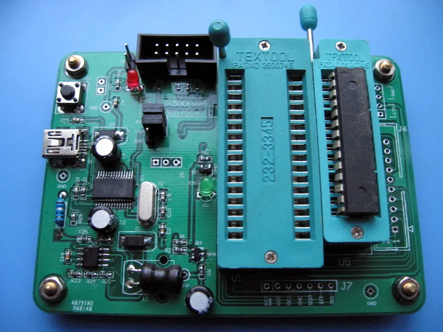 AVR High Voltage Programmer Mega8 Series Specially Supports Mega168 328 AVR Parallel Programming
AVR High Voltage Programmer Mega8 Series Specially Supports Mega168 328 AVR Parallel Programming