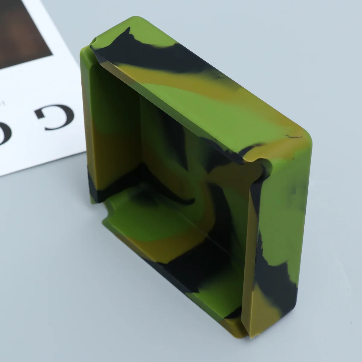 Anti-fall Ashtray Container Square Holder High Temperature Resistance Camouflage Silicone
Anti-fall Ashtray Container Square Holder High Temperature Resistance Camouflage Silicone