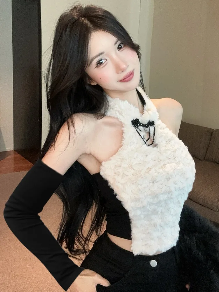 Retro Knot Plush Neck Hanging Sleeveless Vest Women's Outerwear Slimming Shoulder Exposure Short Autumn Winter
Retro Knot Plush Neck Hanging Sleeveless Vest Women's Outerwear Slimming Shoulder Exposure Short Autumn Winter