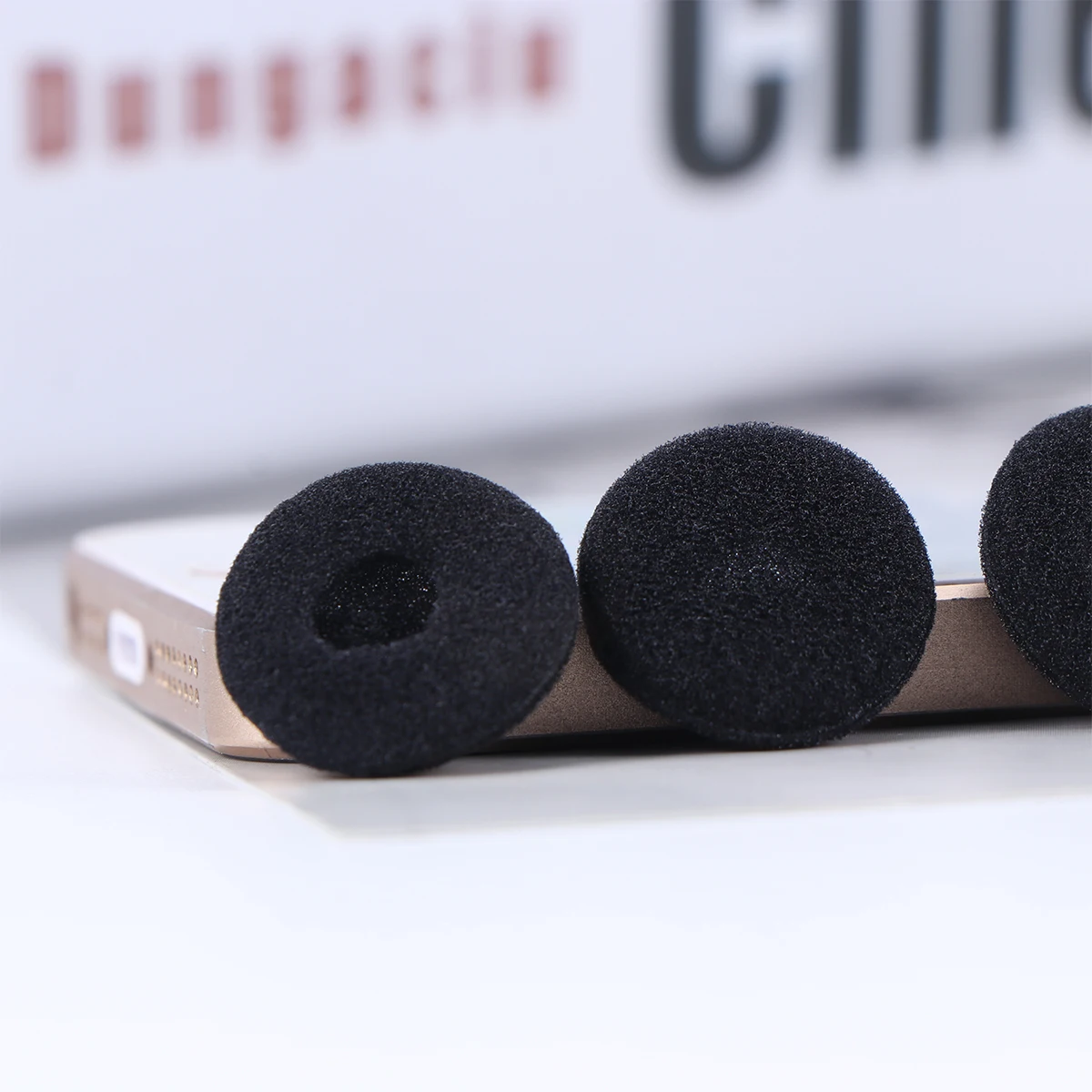 15 Pairs Earphone Covers Soft Foam Pads 18x7x2 5mm Black Compatible A8 Headset Sound Quality Enhancement Headphone
15 Pairs Earphone Covers Soft Foam Pads 18x7x2 5mm Black Compatible A8 Headset Sound Quality Enhancement Headphone