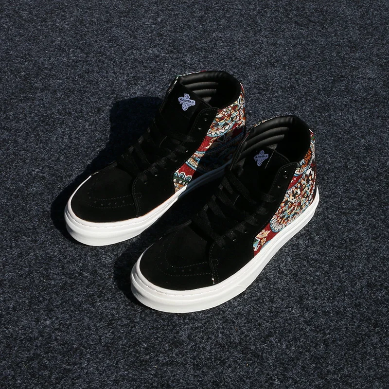 Winter Black Embroidered High-Top Sneakers, Stylish Shoes for Men, Large Size Men's Shoes, Casual Versatile High-Top Canvas Shoes
Winter Black Embroidered High-Top Sneakers, Stylish Shoes for Men, Large Size Men's Shoes, Casual Versatile High-Top Canvas Shoes