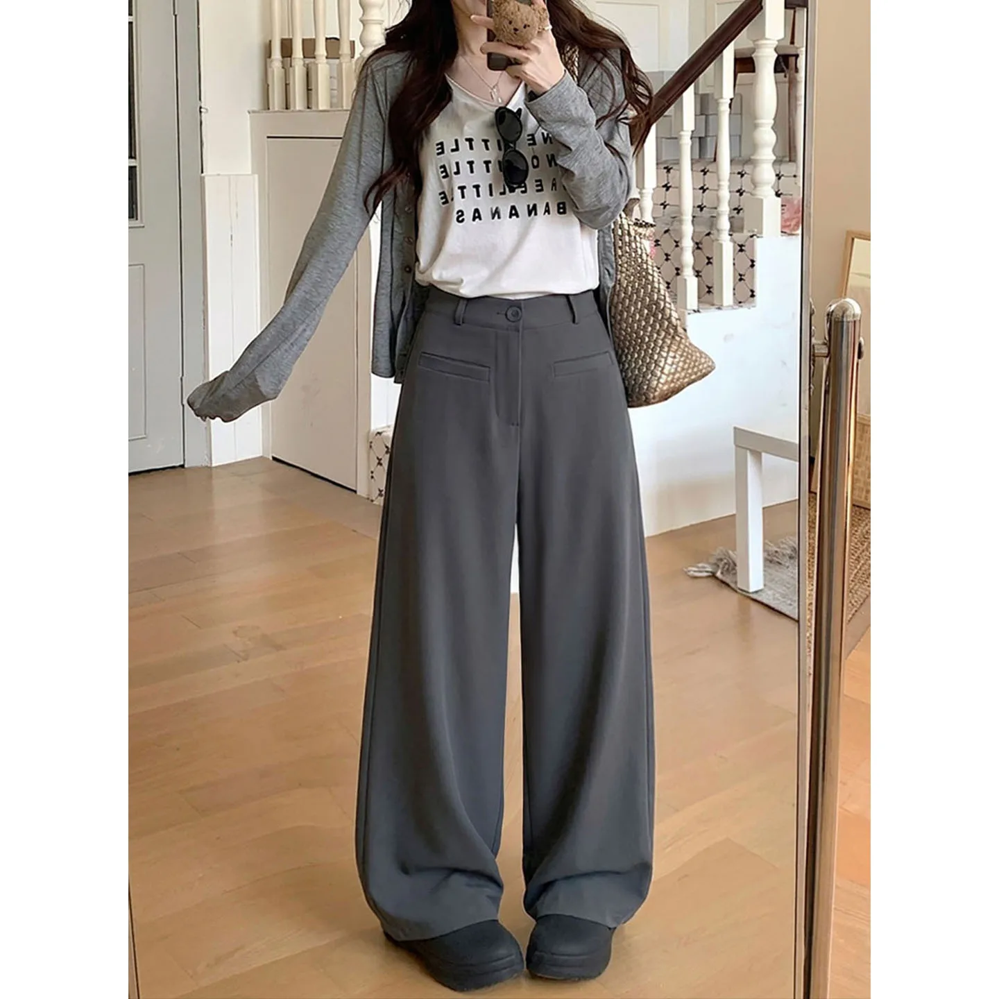 New 2026 Grey Wide Leg Pants Women's Loose Casual Floor Length Suit Trousers Pure Color Fashionable High Waist Long Pants
New 2026 Grey Wide Leg Pants Women's Loose Casual Floor Length Suit Trousers Pure Color Fashionable High Waist Long Pants
