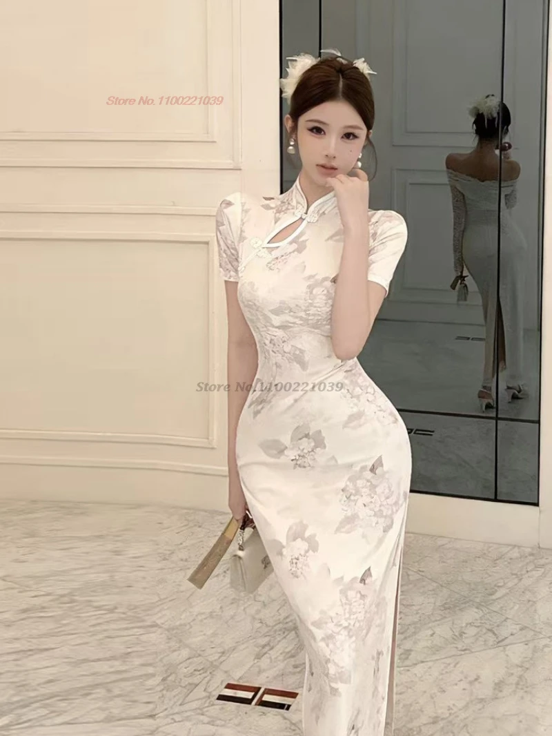2026 chinese sexy cheongsam improved qipao dress vintage flower print evening dress traditional banquet nightclub dress qipao
2026 chinese sexy cheongsam improved qipao dress vintage flower print evening dress traditional banquet nightclub dress qipao