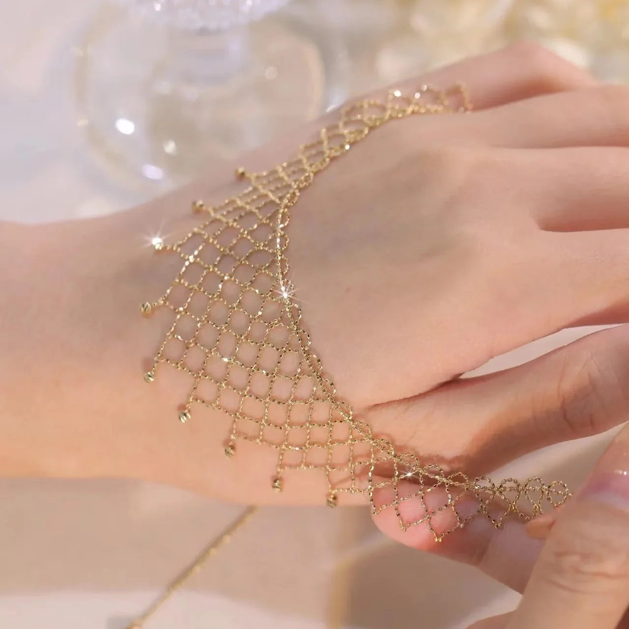 Luxury Fashion Bold Statement Necklace 18K Gold Plated Knitted Lace Choker Hand-woven Neck Chain for Women Beach Summer Jewelry
Luxury Fashion Bold Statement Necklace 18K Gold Plated Knitted Lace Choker Hand-woven Neck Chain for Women Beach Summer Jewelry