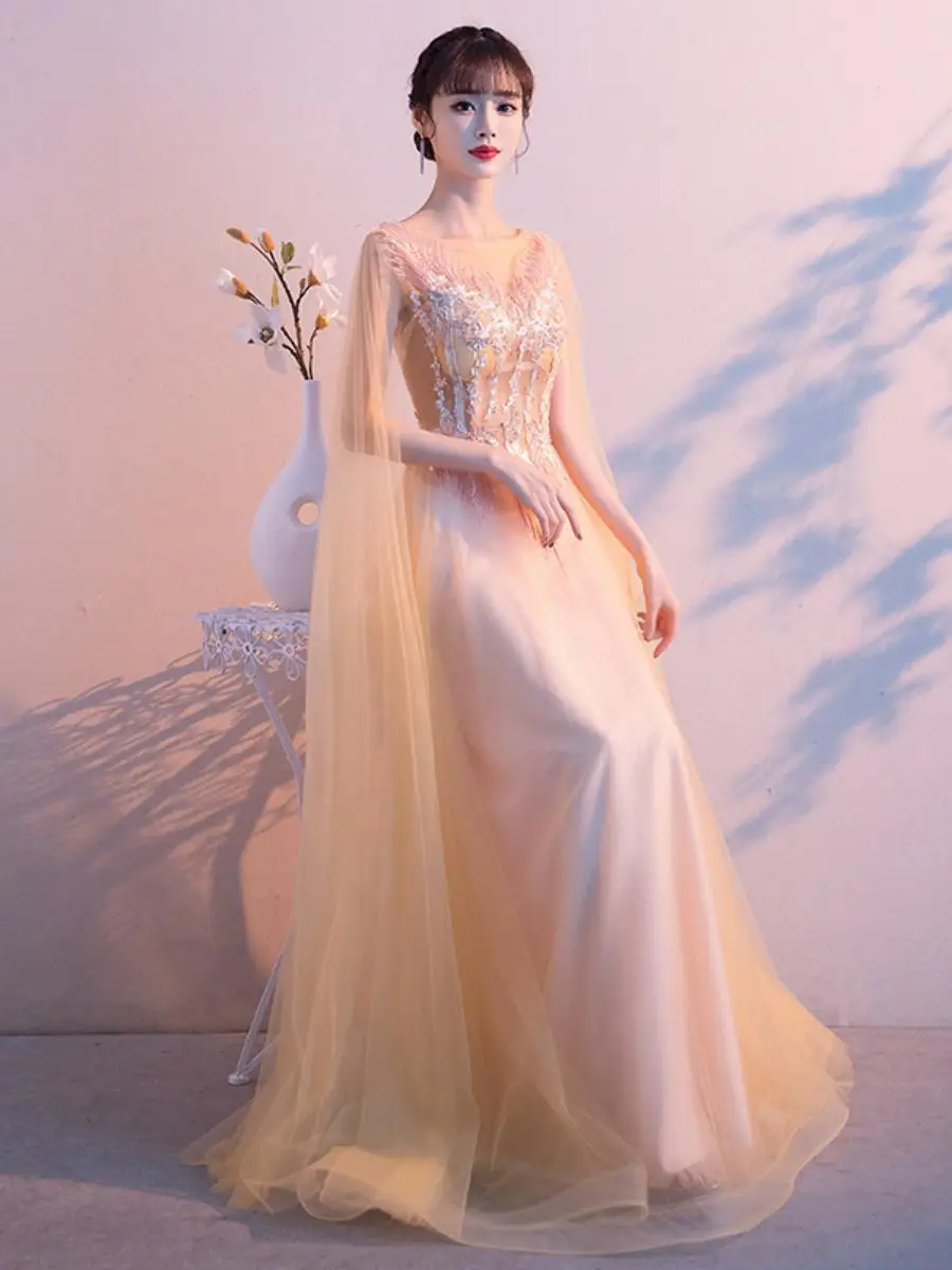 Ele Long Evening Gown Women's 2025 New Banquet Performance Solo Singing Host Fairy Aosphere Fem Faionable
Ele Long Evening Gown Women's 2025 New Banquet Performance Solo Singing Host Fairy Aosphere Fem Faionable