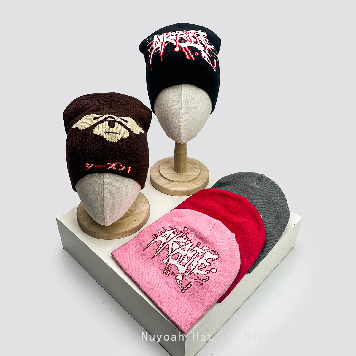 New Men Women Hip-hop Jacquard Pattern Letters Knitted Hats Warm Color Block Fashion Street Beanies Personal Versatile Outdoor
New Men Women Hip-hop Jacquard Pattern Letters Knitted Hats Warm Color Block Fashion Street Beanies Personal Versatile Outdoor