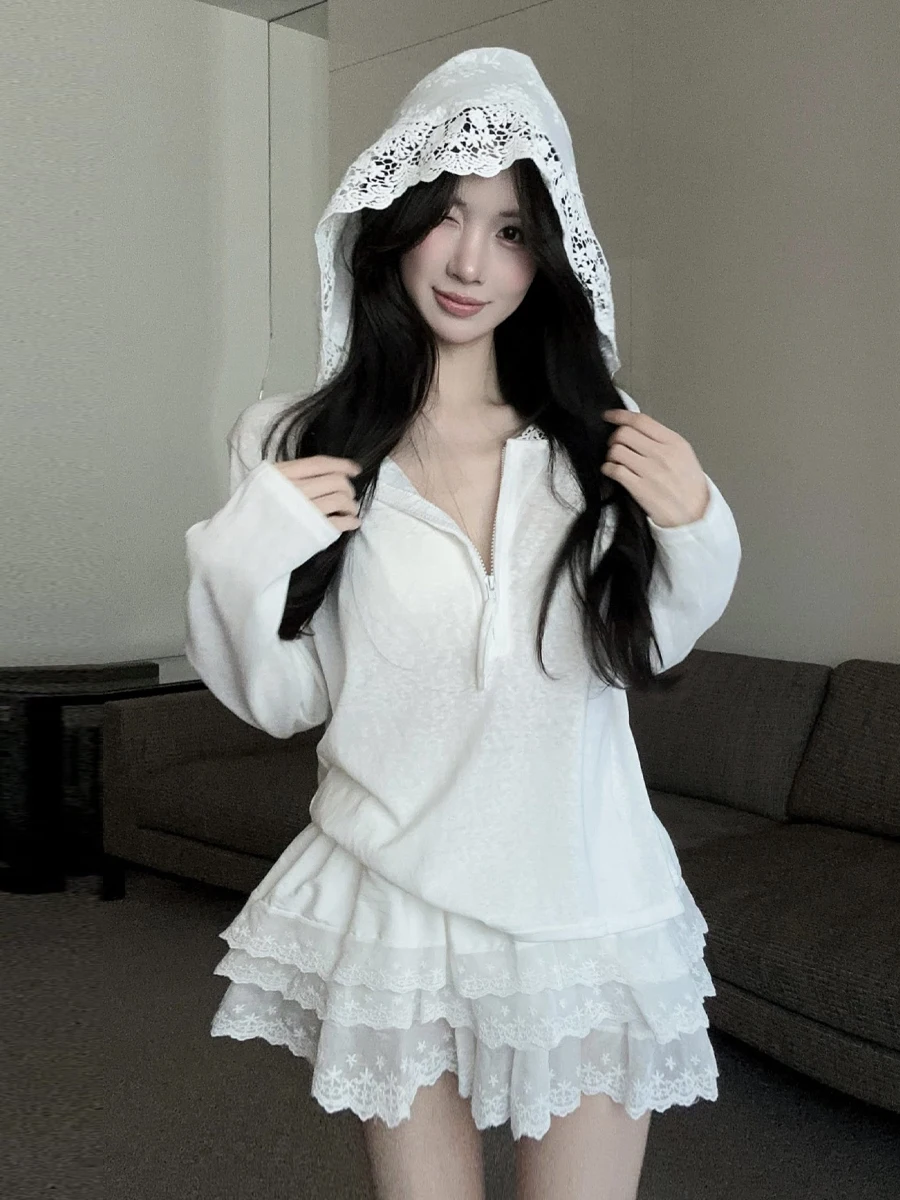 Casual Pure Desire Style Long Sleeve Hoodie T-Shirt Loose Top Lace Trim Short Skirt Two Piece Set for Young Women Summer Fashion
Casual Pure Desire Style Long Sleeve Hoodie T-Shirt Loose Top Lace Trim Short Skirt Two Piece Set for Young Women Summer Fashion