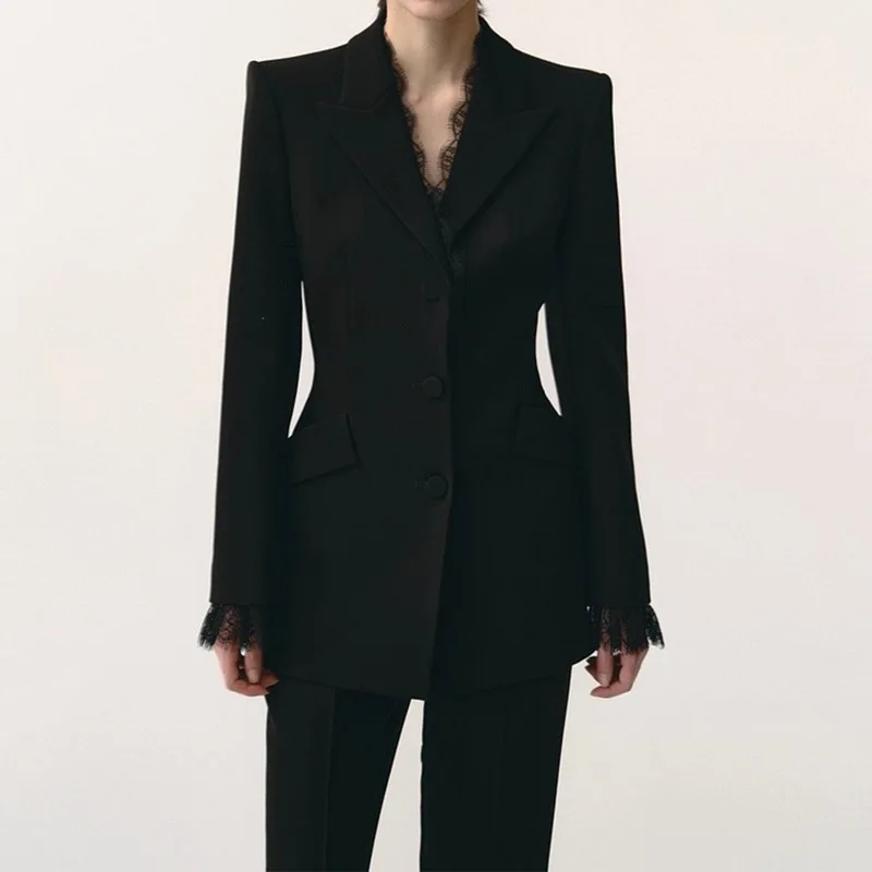 Элегантный женский однотонный пиджак с кружевной отделкой, приталенный, с V-образным вырезом, на одной пуговице, весна-осень
Элегантный женский однотонный пиджак с кружевной отделкой, приталенный, с V-образным вырезом, на одной пуговице, весна-осень