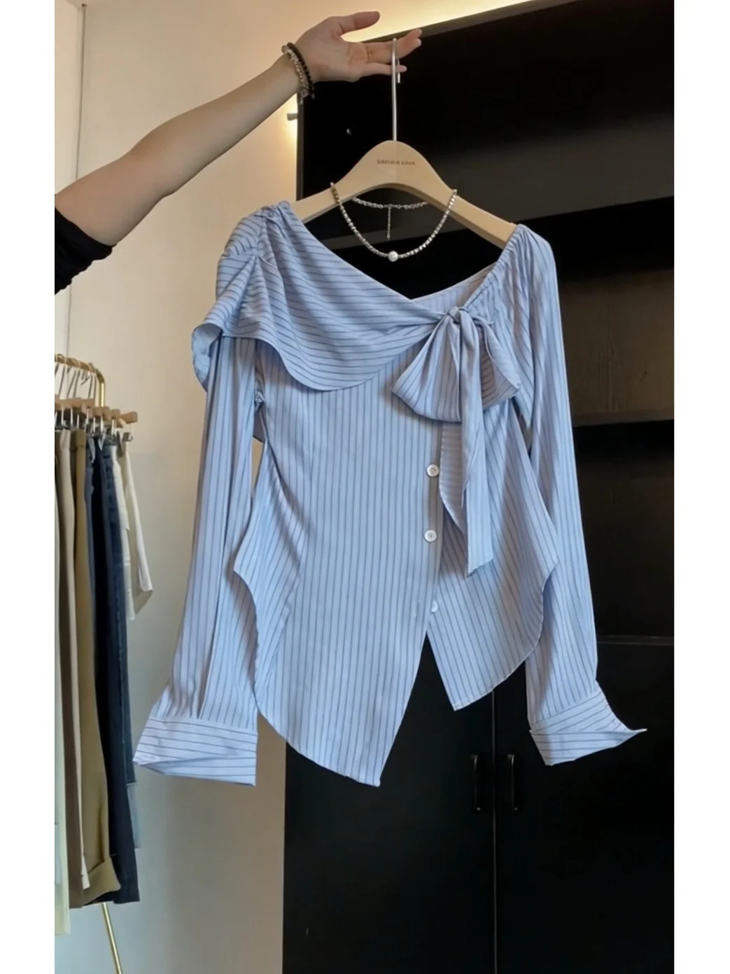 Blue Striped Long Sleeve Women's Shirt Spring New Design Knot Collar Breathable Cotton Polyester French Style Loose...
Blue Striped Long Sleeve Women's Shirt Spring New Design Knot Collar Breathable Cotton Polyester French Style Loose...