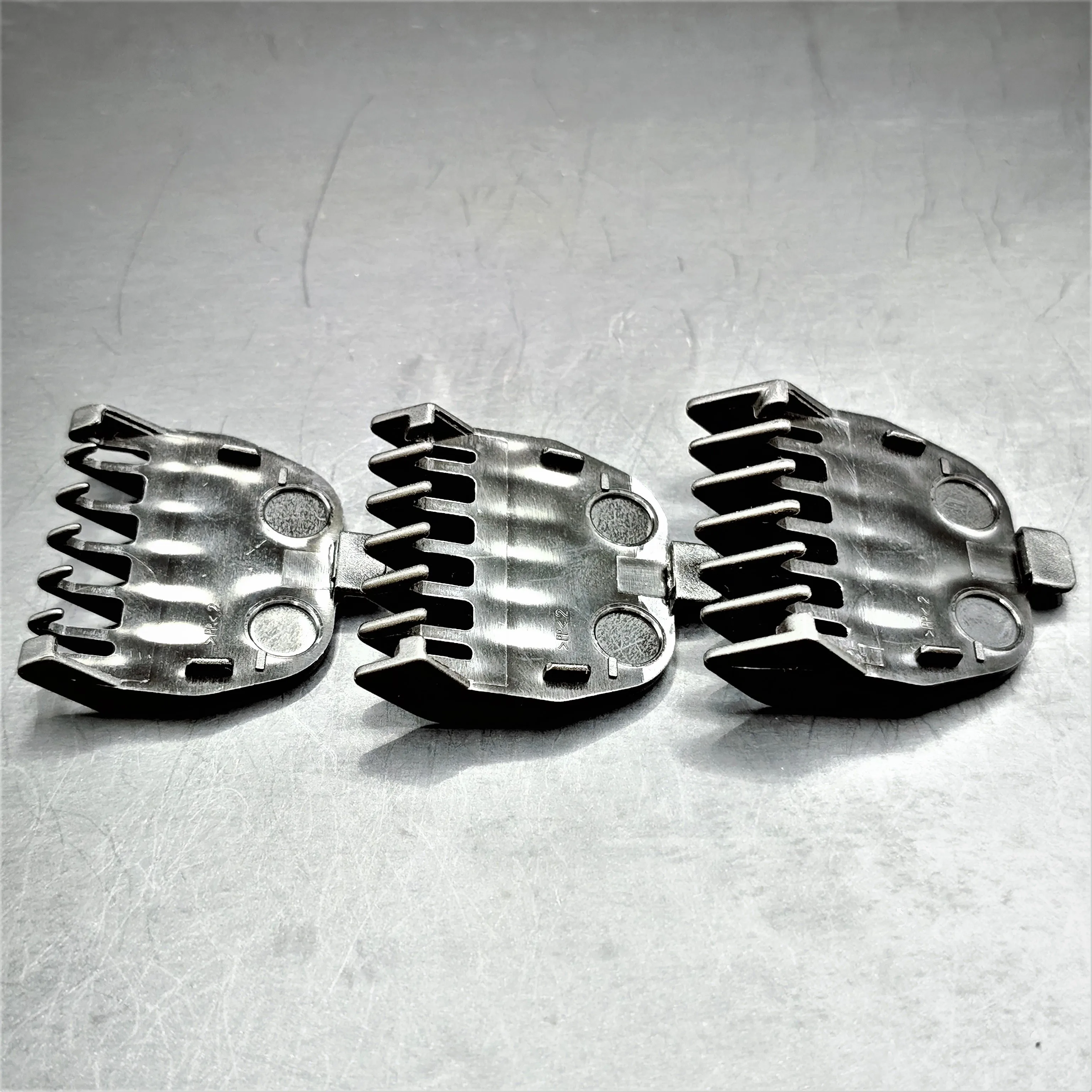3Pcs Snap on Guide Comb Set Replacement For MB-2500 PG6010 PG6015 PG6017 PG6020 PG6022 PG6023 PG6024 PG6025 PG6027 PG525 PG526
3Pcs Snap on Guide Comb Set Replacement For MB-2500 PG6010 PG6015 PG6017 PG6020 PG6022 PG6023 PG6024 PG6025 PG6027 PG525 PG526