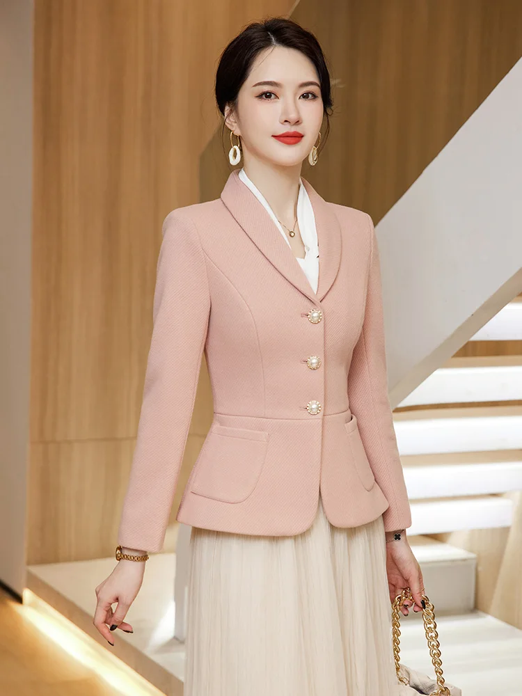 Женский костюм-двойка осенне-зимний: модный повседневный клетчатый деловой костюм, приталенный топ на пуговицах с длинными рукавами
Женский костюм-двойка осенне-зимний: модный повседневный клетчатый деловой костюм, приталенный топ на пуговицах с длинными рукавами