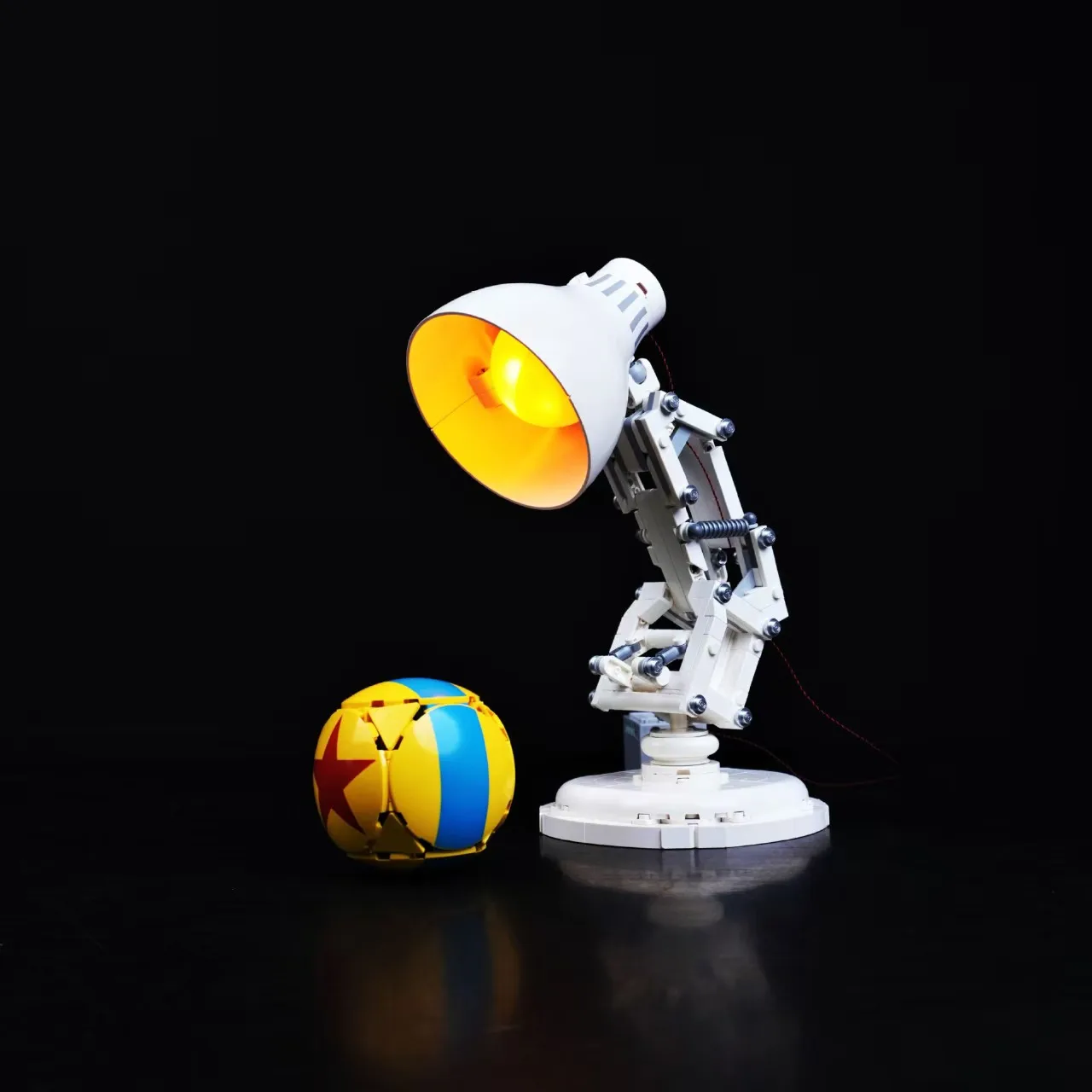 LED Light Set 21357 Suitable Building Blocks Bricks DIY Toys(Not Include Model)
LED Light Set 21357 Suitable Building Blocks Bricks DIY Toys(Not Include Model)