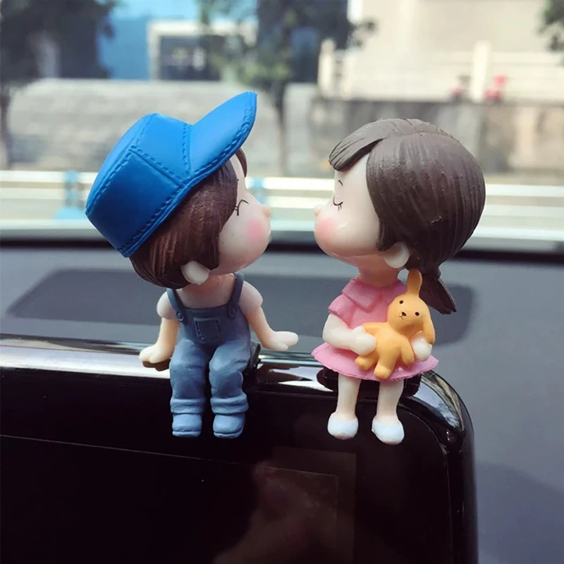 Couple Kiss Figurine Set Valentine's Day Gift Resin Lovers Doll Home Decor Romantic Wedding Decoration for Girlfriend Boyfriend
Couple Kiss Figurine Set Valentine's Day Gift Resin Lovers Doll Home Decor Romantic Wedding Decoration for Girlfriend Boyfriend