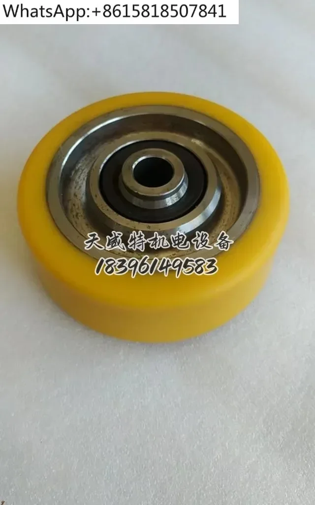 0039933811 Balance wheel for Linde forklift parts 0009934509/0039903610
0039933811 Balance wheel for Linde forklift parts 0009934509/0039903610