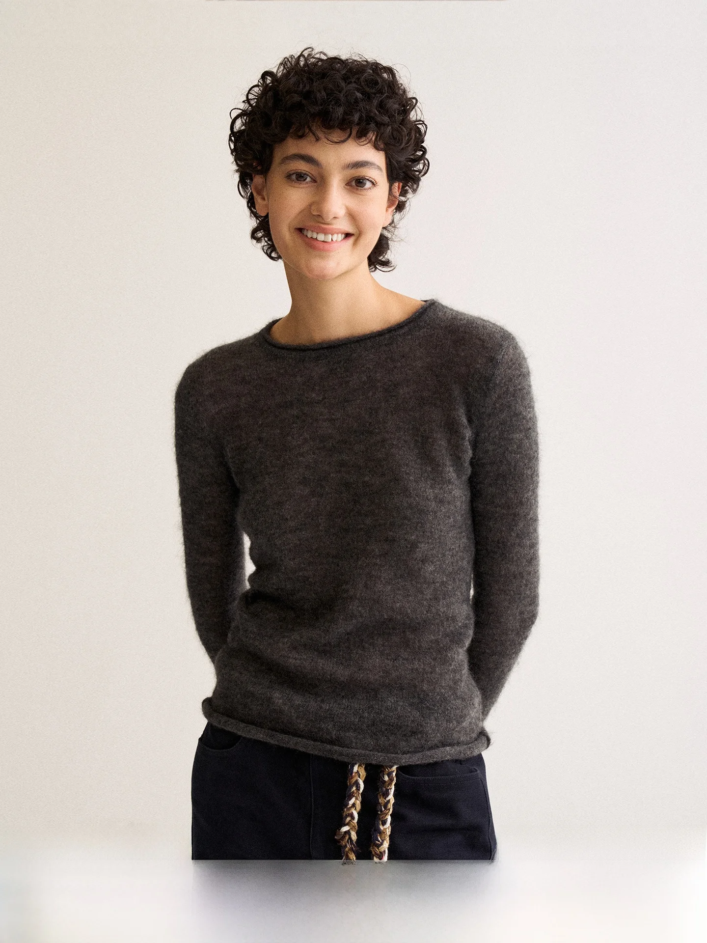 Firstfloor ort Свободный крой круглый свитер Ne Camere Осенний женский удобный повседневный базовый слой Топ для поездок на работу
Firstfloor ort Свободный крой круглый свитер Ne Camere Осенний женский удобный повседневный базовый слой Топ для поездок на работу