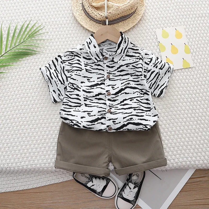 Summer New Boys Shirts Short Sleeve Set Children's Shorts Clothing 2-piece Boys Set 1-5 Years
Summer New Boys Shirts Short Sleeve Set Children's Shorts Clothing 2-piece Boys Set 1-5 Years