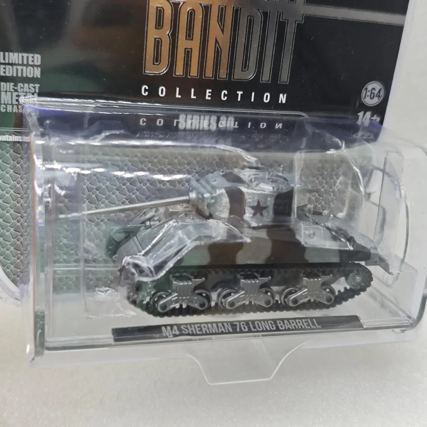 1:64 M4 SHERMAN 76 LONG BARRELL High Simulation Diecast Car Metal Alloy Model Car Toys for Children Gift Collection
1:64 M4 SHERMAN 76 LONG BARRELL High Simulation Diecast Car Metal Alloy Model Car Toys for Children Gift Collection