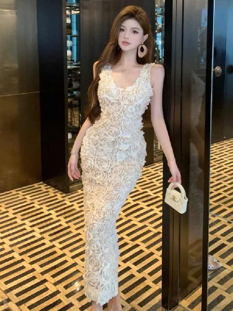 Women Elegant Rose Flowers Sleeveless Slash Neck Slim Party Dress Sexy Ladies Cocktail Vintage Temperament Dresses
Women Elegant Rose Flowers Sleeveless Slash Neck Slim Party Dress Sexy Ladies Cocktail Vintage Temperament Dresses