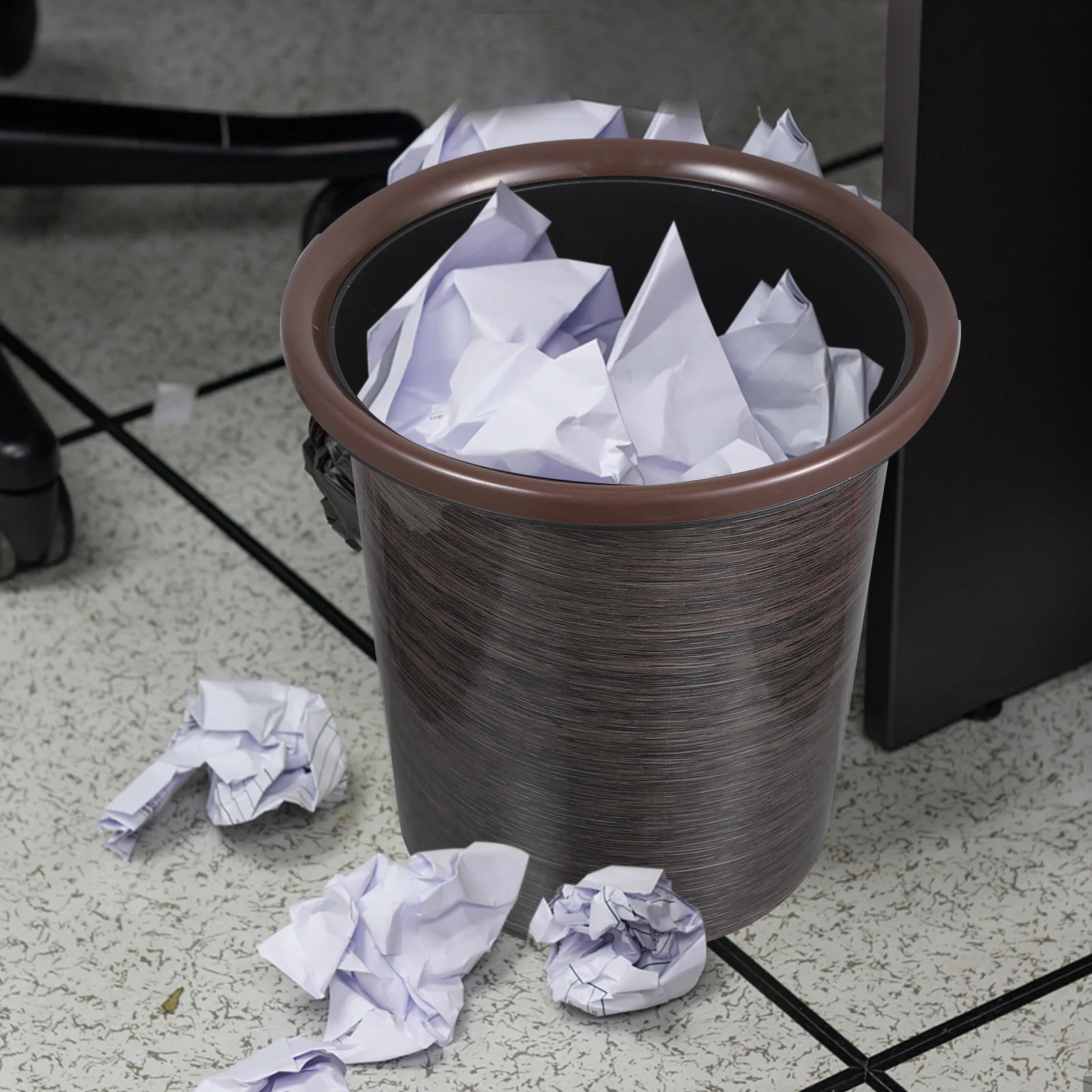 2pcs Plastic Wood Grain Trash Cans Thickened Round Waste Container For Home Decor Garbage Storage Bin Waste Paper Basket
2pcs Plastic Wood Grain Trash Cans Thickened Round Waste Container For Home Decor Garbage Storage Bin Waste Paper Basket