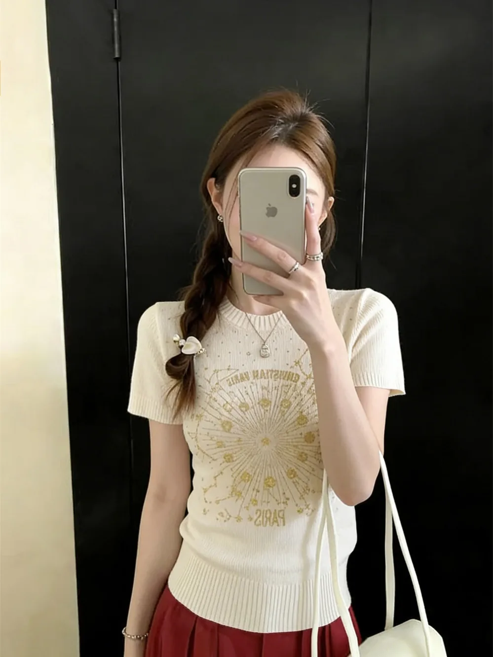 Kumikumi White Embroidered round Neck Short Sleeve Knitted Shirt Women Summer Slimming Top French Style Slim Fit Casual Wear
Kumikumi White Embroidered round Neck Short Sleeve Knitted Shirt Women Summer Slimming Top French Style Slim Fit Casual Wear