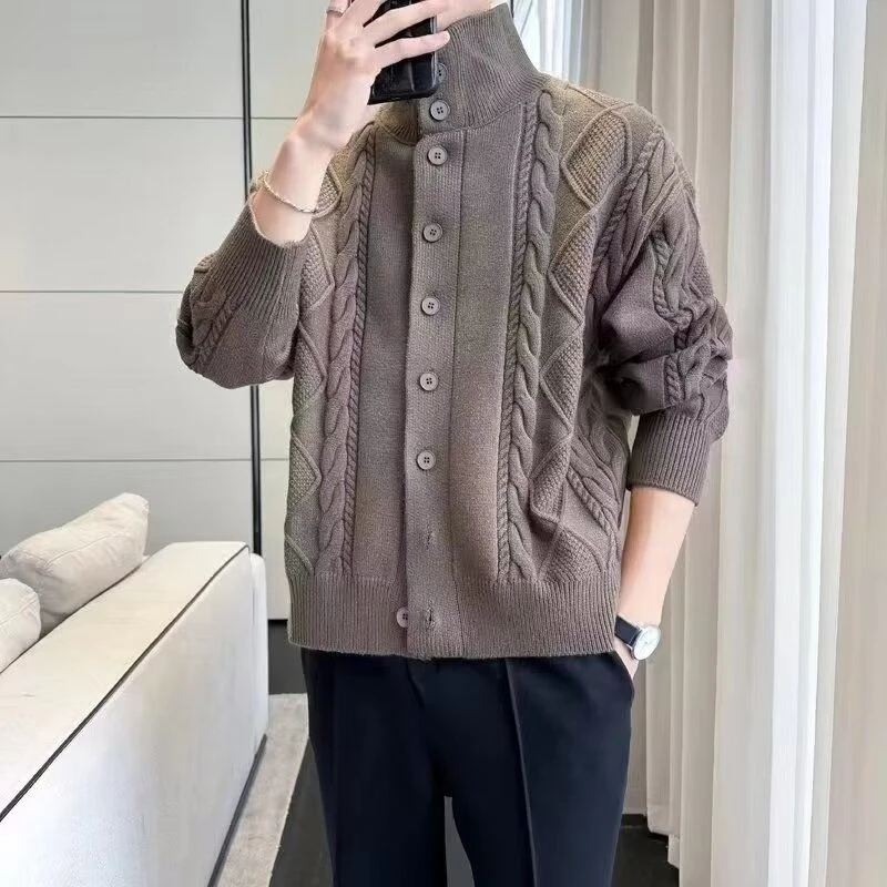 Мужской свободный вязаный кардиган-свитер - Осень-зима 2025 года, чистый цвет, простой льняной пуловер с открытой передней частью, непринужденная одежда Lazy Chic
Мужской свободный вязаный кардиган-свитер - Осень-зима 2025 года, чистый цвет, простой льняной пуловер с открытой передней частью, непринужденная одежда Lazy Chic